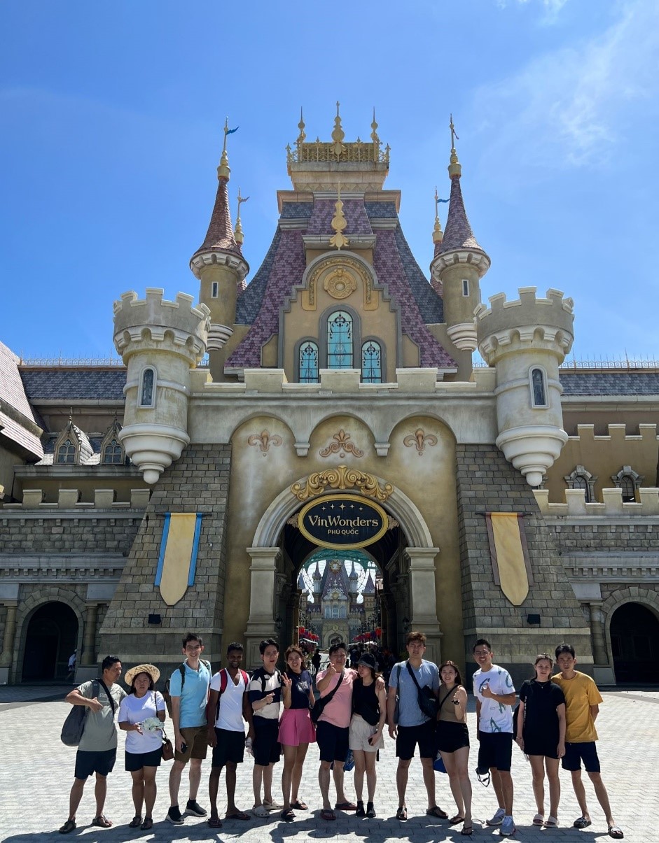 Green Zenergy Team Group photo at Phu Quoc Vin Wonder Themepark